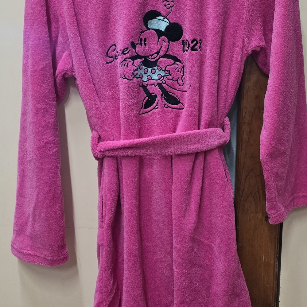 Disney Pink Fleece Embroidered Minnie Mouse Girls Bathrobe